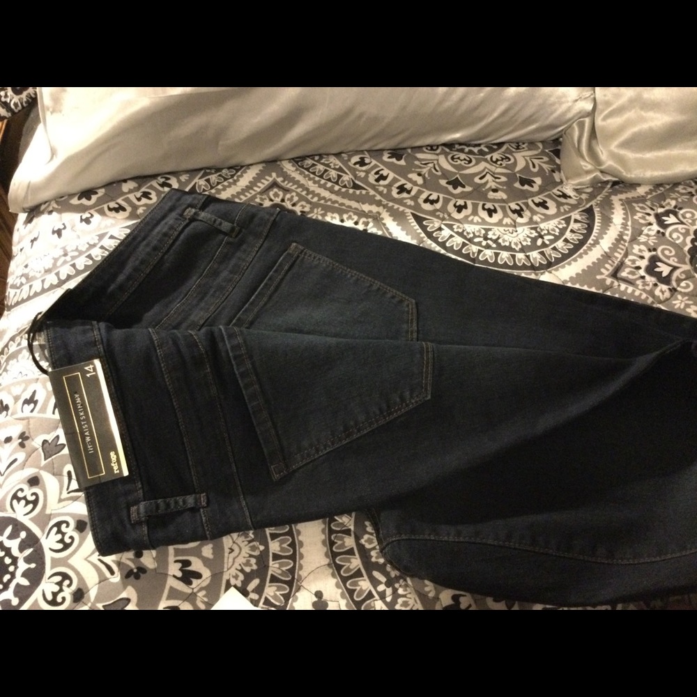 Refuge jeans